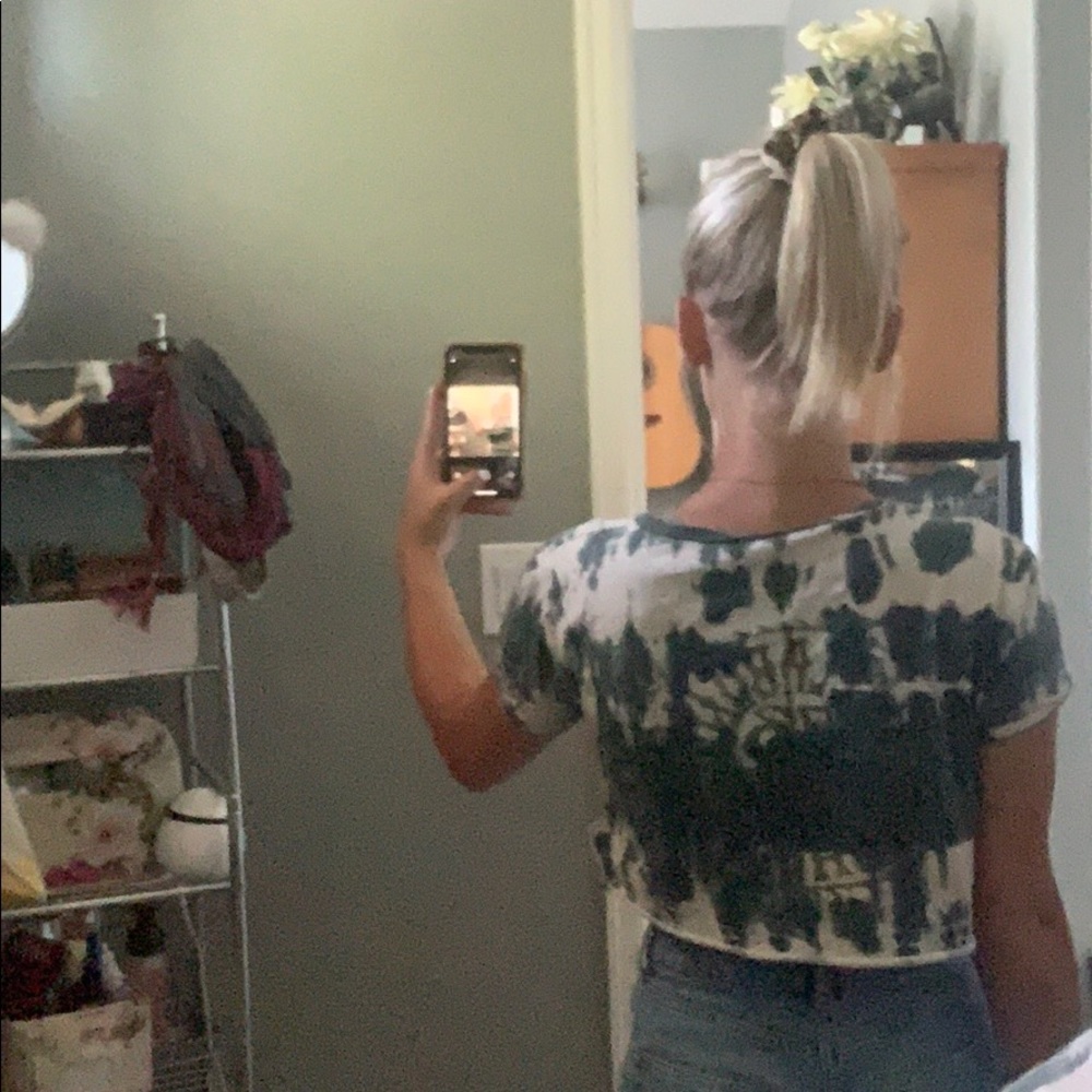 Crop top - Picture 3 of 5
